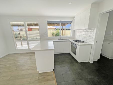 Unit 1/63 Beverin Street, Sebastopol - Photo 4