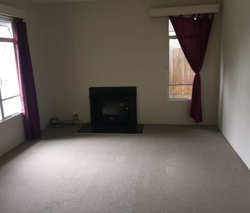 Charming Home In The Heart of Chadstone! - Photo 2