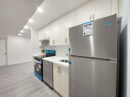 For Lease - 33 Mac Campbell BSMT Way, Bradford West Gwillimbury, Ontario - Photo 2