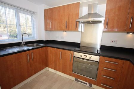 2 bedroom flat to rent - Photo 2