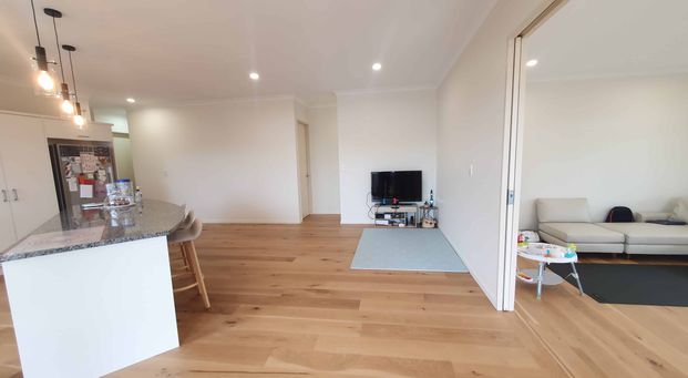 Albany Scarlet Oak 4 bed 2 bath - Photo 1