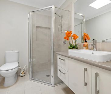 Family Home in Tranquil Suburb - Photo 3