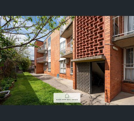 3/17 Gordon Street, Footscray, Vic 3011 - Photo 1