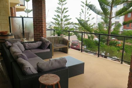 7/37 Dolphin Drive - Photo 3