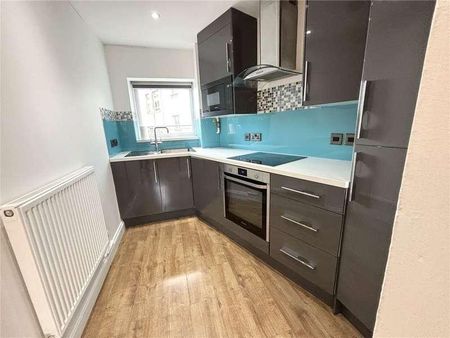 Bond Street, Bristol, Somerset, BS1 - Photo 3