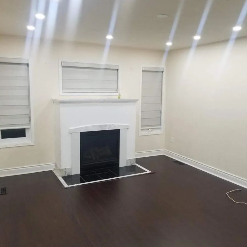 289 EDENBROOK HILL DRIVE - Photo 1