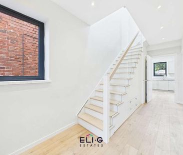 Albert Road, NW7 - Photo 1