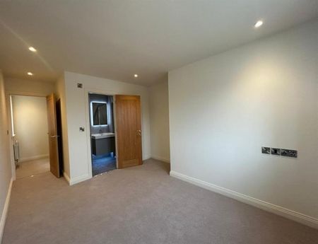 3 Bedroom Detached To Let - Photo 5