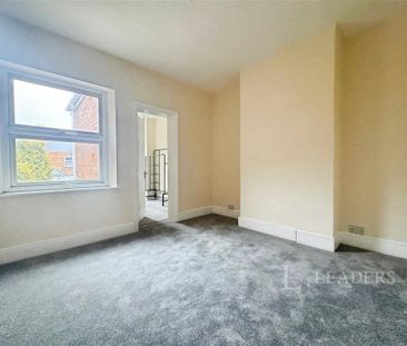 3 bedroom terraced house to rent - Photo 4