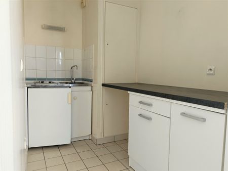 Location Appartement 1 pièce 27m² REIMS 51100 - Photo 3