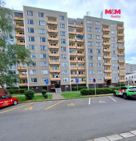 Pronájem bytu 3+1 90 m², Hradec Králové - Photo 2