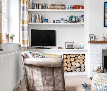 Beautifully presented three bedroom house in a quiet cul de sac. - Photo 4