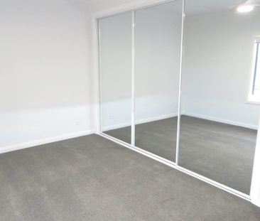 GORGEOUS RENOVATED PROPERTY WITH STUNNING VIEWS! - Photo 5