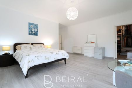 4 bedroom luxury House for rent in Almada, Portugal - Photo 4