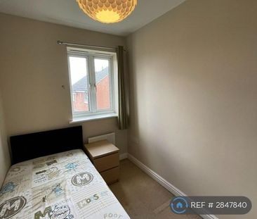 3 bedroom end of terrace house to rent - Photo 4