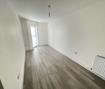 Modern 2-Bedroom, 2-Bathroom Student Apartment in Portswood, Southa... - Photo 3