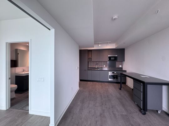 For Lease - 39 Mary Street, Barrie, Ontario - Photo 1