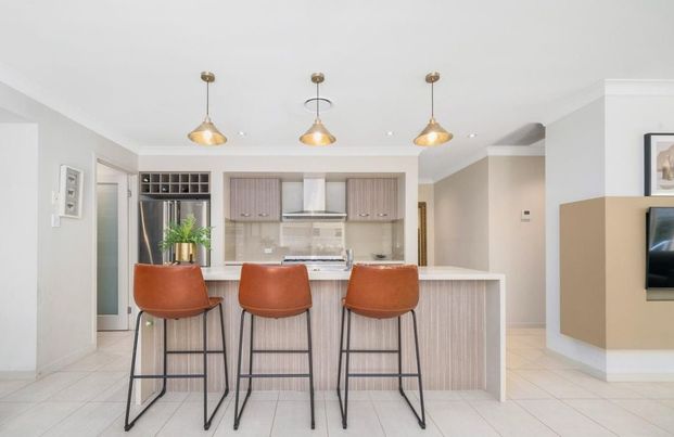 Stylish Living In A Prime Griffin Location - Photo 1