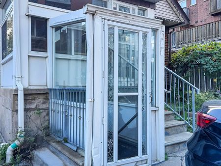 For Lease - 525 Hopewell Avenue, Toronto, Ontario - Photo 5