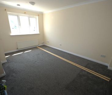 2 bedroom end of terrace house to rent - Photo 5