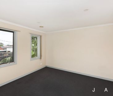 Easy Modern Lifestyle - Photo 5