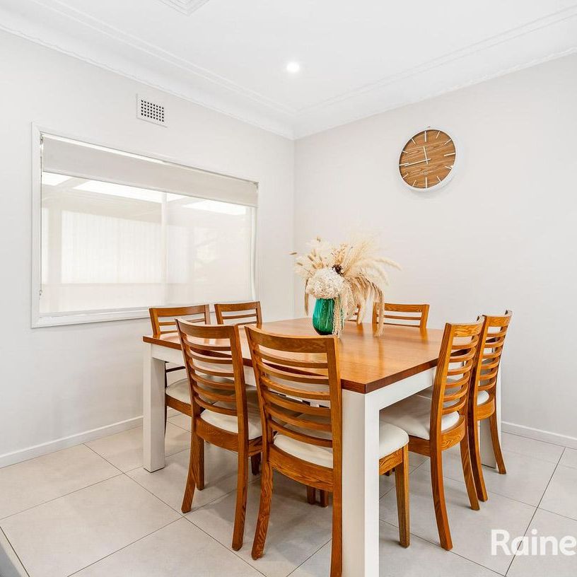 32 Leigh Avenue, Roselands, NSW 2196 - Photo 1