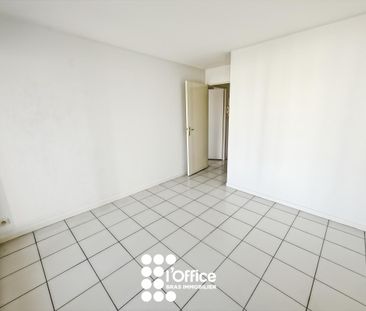Location Appartement 3 pièces 45m² LES SABLES D OLONNE 85100 - Photo 6