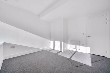 Catteshall Lane, Godalming - 1 bedroomProperty for lettings - Seymours - Photo 3