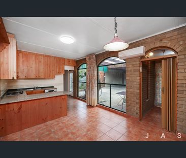 36 Henry Street, Kensington, Vic 3031 - Photo 5