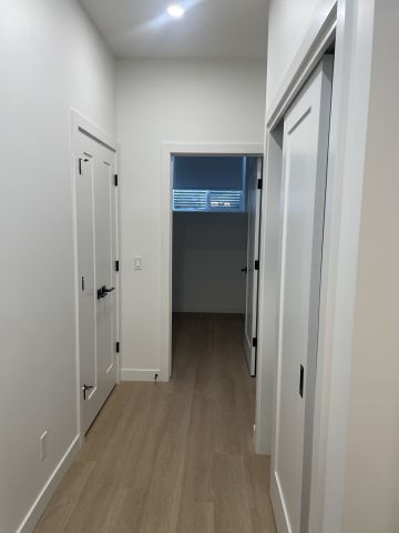 Modern 3-Bedroom Townhouse in Killarney | $2,450 | Utilities Included - Photo 2