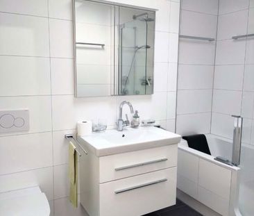 Attikawohnung mit über 100 m² Terrasse im Herzen von Mosnang - Photo 6
