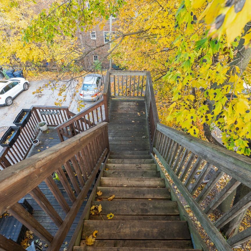 For Lease - 165 Highbourne Road Unit# Upper Level, Toronto, Ontario - Photo 1