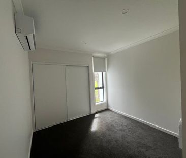 Brand New 4 Bedroom Townhouse | 2 Bathrooms | Double Garage - Photo 6