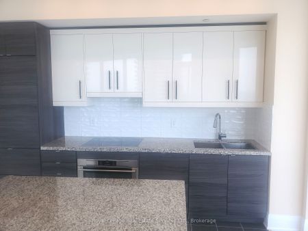 For Lease - 59 Annie Craig Drive Unit# 3702, Toronto, Ontario - Photo 4