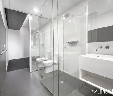 Convenience and Style In One Location - Photo 3