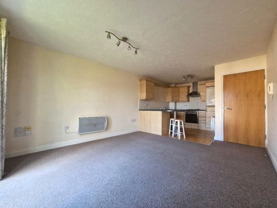 1 Bed Flat For Rent - Photo 1