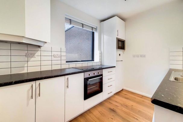 2 bedroom flat to rent - Photo 1