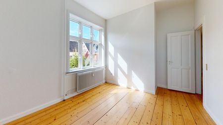 Flot 3-værelses delevenlig lejlighed - Photo 2