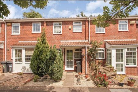 2 bedroom terraced house to rent - Photo 2