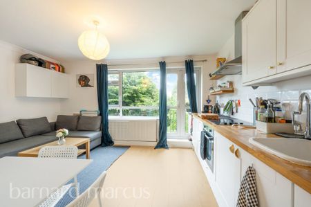 Weydown Close, London - Photo 3