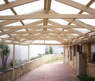 Spacious Family Home in a Quiet Cul-de-Sac! - Photo 4