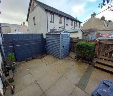 3 bedroom semi-detached house to rent - Photo 5