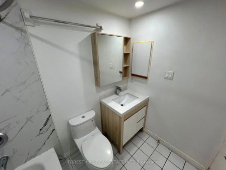 666 St. Clair Avenue W #202 - Photo 4