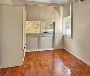 Three-Bedroom Home Close to Schools and Local Shops - Photo 2