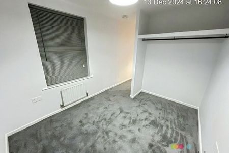 Carlton Boulevard - Photo 5