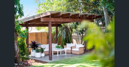 Lifestyle, Location & Immaculate Renovation! - Photo 3