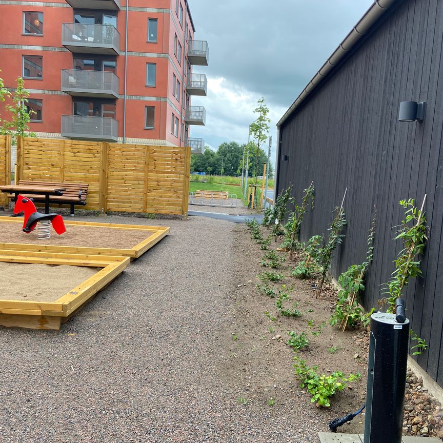 Trapetsgatan 10 - Foto 1