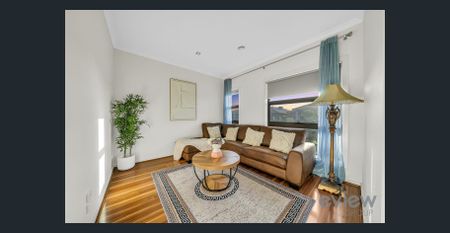 Stunning Family home in the Wynbrook Estate! - Photo 2