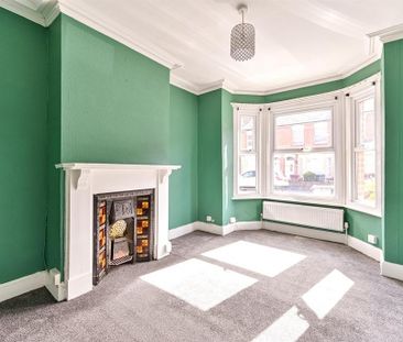 3 bedroom detached house to rent - Photo 2