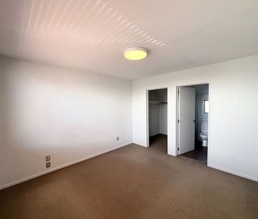 972c Colombo Street, St Albans, NZ 8052 - Photo 1